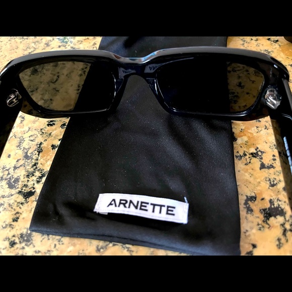 Arnette Shades - Picture 4 of 4